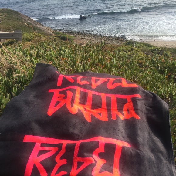Rebel Buddha beach towel - Picture 3 of 3
